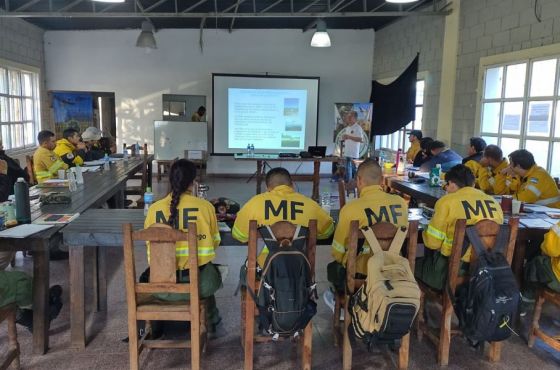 Defensa Civil se perfeccionó sobre actuación ante incendios forestales en Catamarca