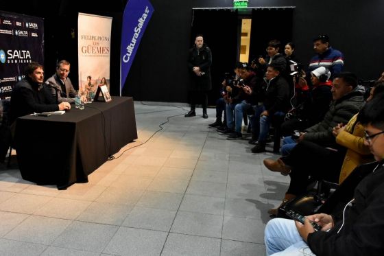 Felipe Pigna anunció la presentación de “Los Güemes” en la Casa de la Cultura