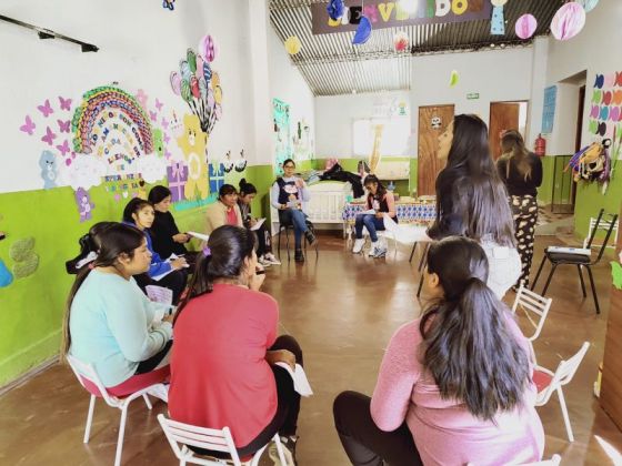 Los Centros de Primera Infancia promueven la crianza positiva y la inclusión de niñas y niños con TEA en toda la provincia