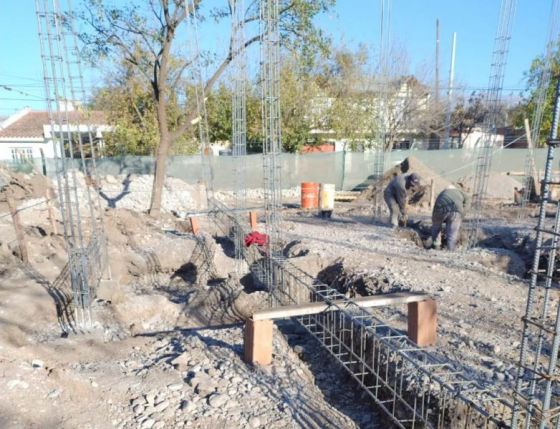 Inició la construcción de un nuevo edificio para el centro de salud de barrio Miguel Ortiz