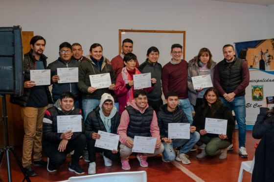 La UPATecO entregó certificados de cursos de oficios en El Carril y El Bordo