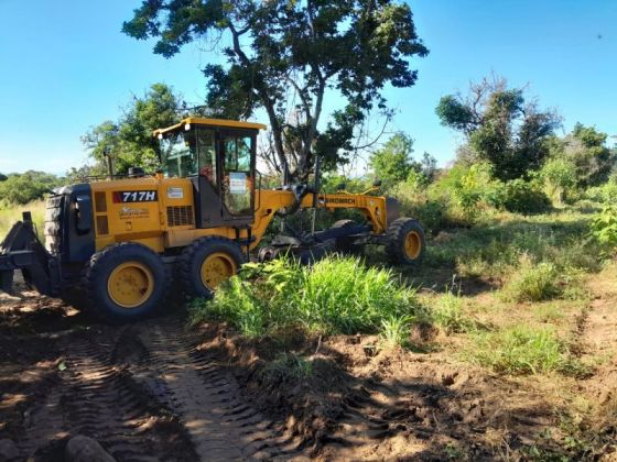 Hicieron tareas de mantenimiento en caminos rurales en Aguas Blancas