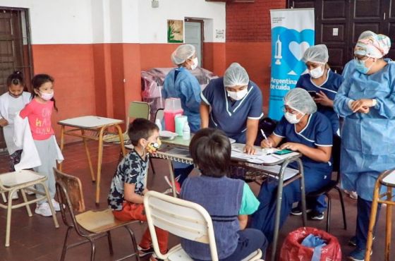 Instan a completar el esquema de vacunación de los niños durante las vacaciones de invierno