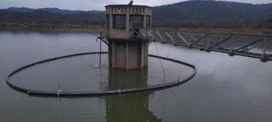 Aguas del Norte ejecuta tareas de mantenimiento para mejorar la captación en el dique Itiyuro