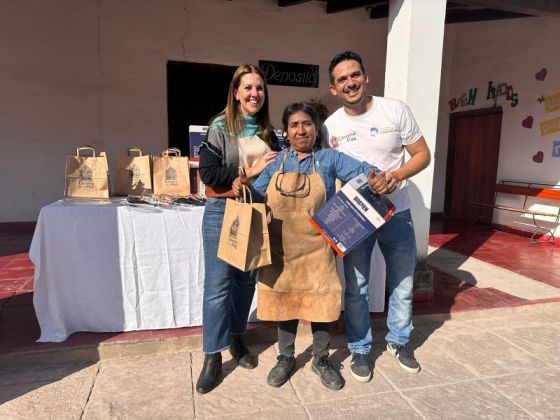 Entrega de herramientas en la Casona de la Paz