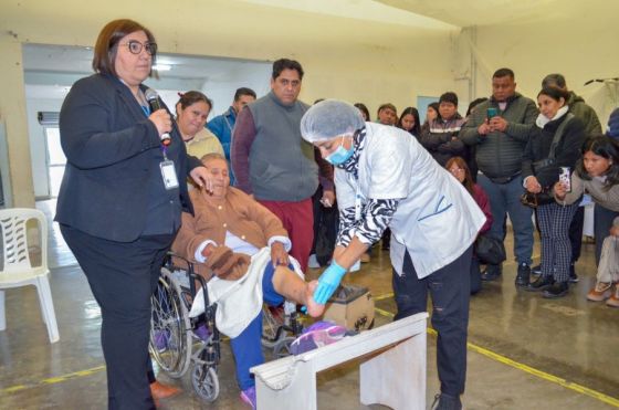 El hospital Arturo Oñativia brinda entrenamiento en cura avanzada de heridas