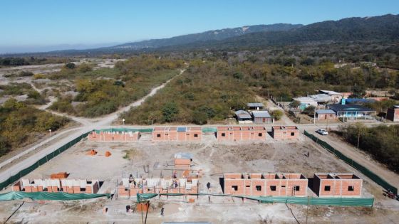 Continúa la construcción de un nuevo barrio en La Caldera