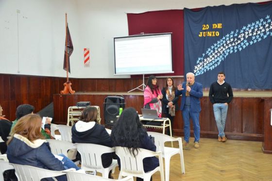 La solidaridad, una herramienta clave para la permanencia de los estudiantes en las escuelas