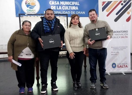 Vecinos de Pichanal y Orán recibieron notebooks del programa “Conéctate Digital”