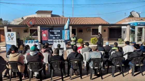 En General Pizarro, la Agencia Provincial de Seguridad Vial capacitó a motociclistas en conducción segura