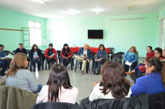 Más de 60 mil libros de lengua y matemática fueron entregados a estudiantes de secundaria