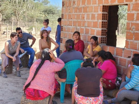 Derechos Humanos facilita a mujeres artesanas de Santa Victoria Este insumos para unidades productivas