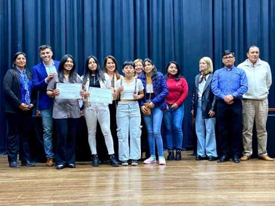 Más de tres mil estudiantes se beneficiaron con las becas provinciales