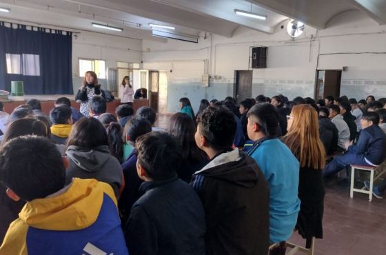 Estudiantes de sexto y séptimo grado incorporan herramientas para una buena convivencia en las escuelas y la sociedad