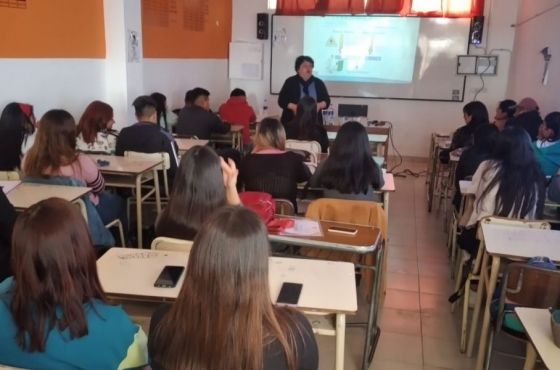 Estudiantes del nivel superior participaron de un taller preventivo sobre seguridad vial