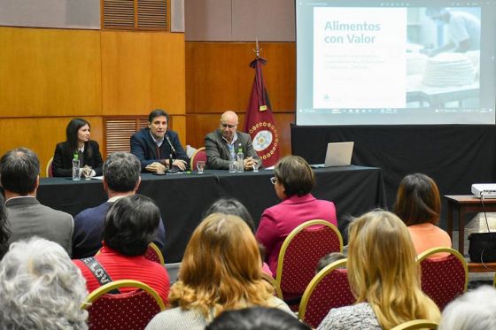 Elaboradores de alimentos y bebidas salteños podrán capacitarse para fortalecer sus emprendimientos