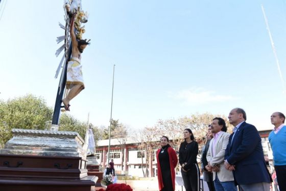 Las imágenes peregrinas del Señor y la Virgen del Milagro visitaron la Casa de Gobierno