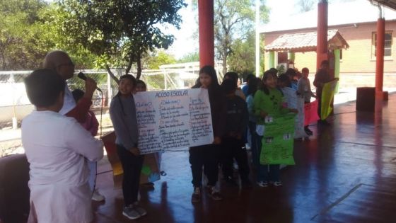 Estudiantes de El Bordo expusieron producciones contra el Bullying