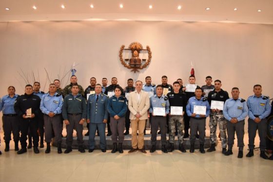 Con la participación de penitenciarios de distintas provincias finalizó el IX Curso de Encargado de Sala de Armas