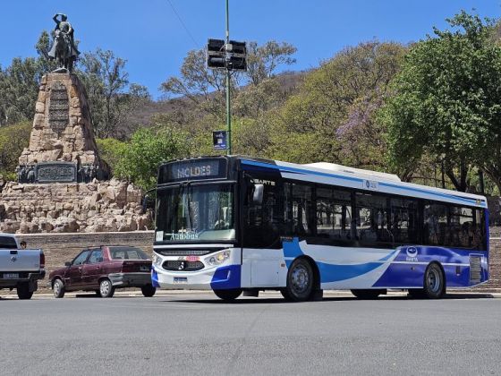 SAETA inicia hoy su servicio de transporte de pasajeros a Coronel Moldes