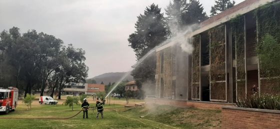 Defensa Civil supervisó el simulacro de incendio estructural en la Universidad Católica de Salta