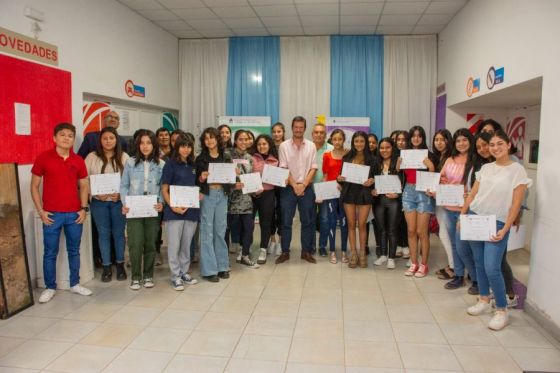 El Club de Chicas Programadoras llegó a Apolinario Saravia