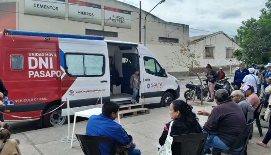 Con gran convocatoria, el Registro Civil tomó 150 trámites de DNI en el barrio Municipal