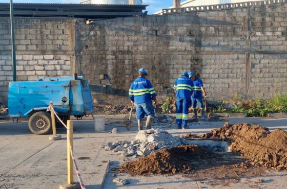 Aguas del Norte realizó trabajos para optimizar el servicio en barrios de la zona sur