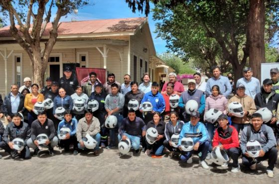 Concientizaron a motociclistas de Molinos en conducción segura