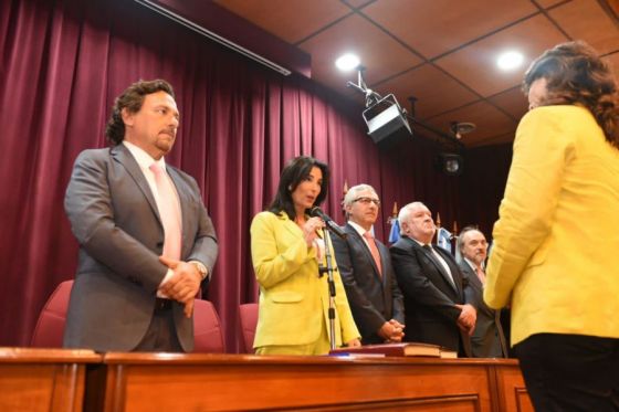 El gobernador Sáenz participó en el acto de jura de María Nallim como jueza de la Corte