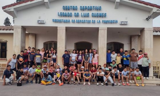 Estudiantes de Campo Santo y El Bordo visitaron la ciudad de Salta