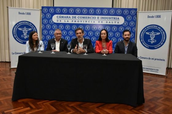 Gobierno y Cámara de Comercio lanzaron la promoción  “Un Diciembre a Toda Fiesta” 