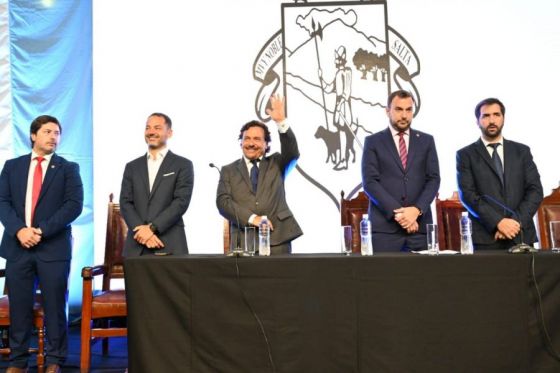 El gobernador Sáenz participó en la asunción del nuevo intendente de Salta