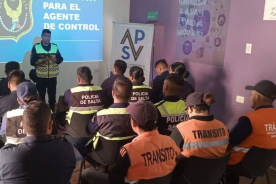 Seguridad Vial capacita sobre marco normativo a inspectores de tránsito del municipio San Carlos