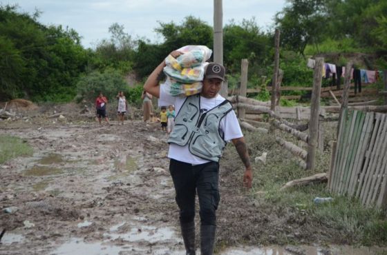 Trabajo conjunto entre Provincia y el municipio capitalino para asistir a vecinos afectados por la tormenta