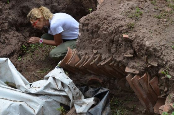 Verifican los trabajos de preservación en el sitio arqueológico El Esteco II