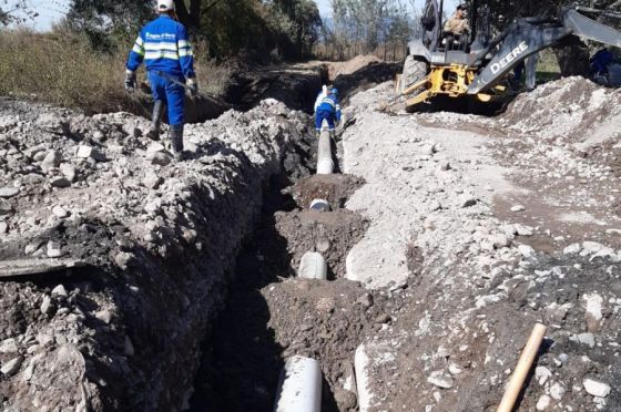 Aguas del Norte intensifica renovación y reparación de cañerías en el interior provincial