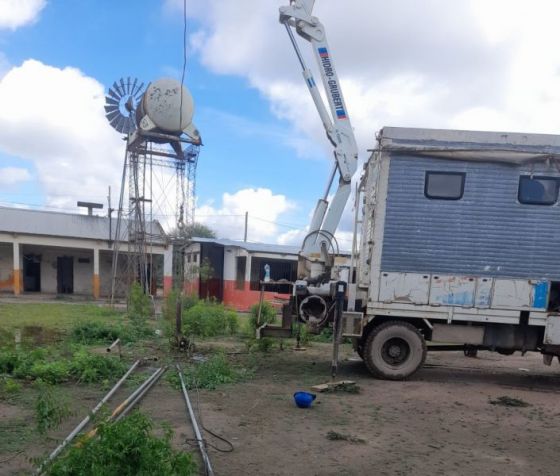 El equipo ATLAS de Aguas del Norte reparó y puso en funcionamiento un pozo en la Comunidad San Luis