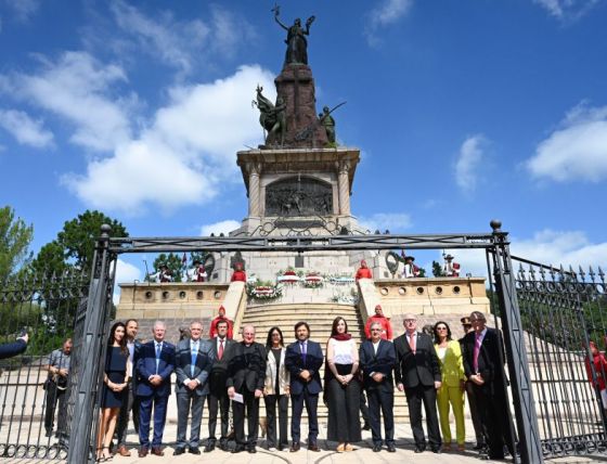 El gobernador Gustavo Sáenz presidió los actos por el 211° aniversario de la Batalla de Salta