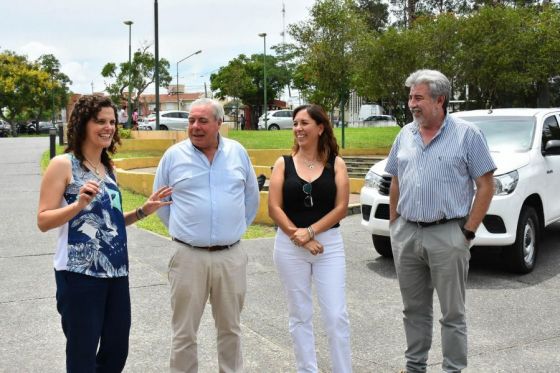 Con una nueva entrega de vehículos, se continúa recuperando el parque automotor provincial