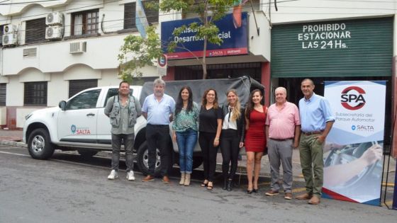 Una nueva camioneta refuerza los servicios del Ministerio de Desarrollo Social para la comunidad