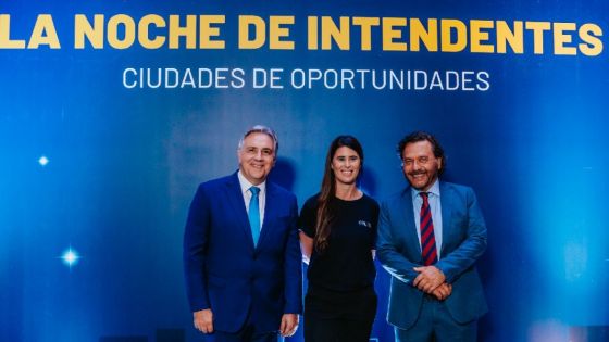 El gobernador Sáenz participó en Córdoba de “La Noche de los Intendentes”