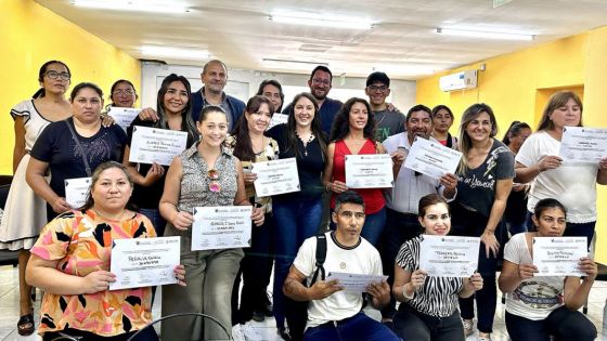 Nuevos egresados de la Escuela Pública de Emprendedores en Rosario de la Frontera