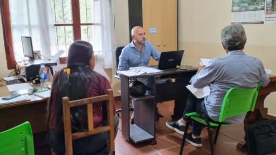 Acompañan a municipios para sistematizar la información de las asistencias sociales