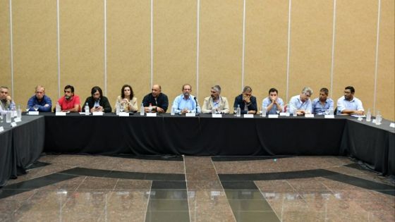 Reunión del Gobierno y los gremios del sector estatal