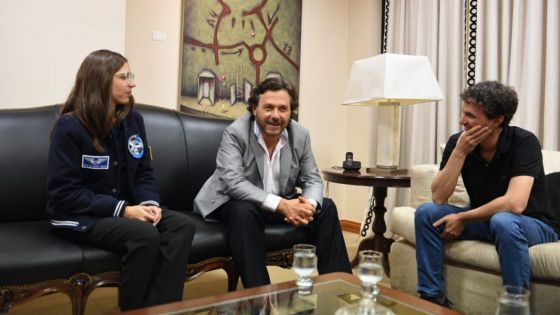 El gobernador Sáenz recibió a Noel de Castro, la joven salteña que estudia en la NASA