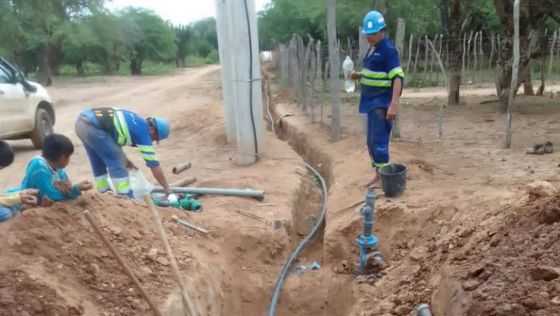 Nueva red de agua para originarios de una misión de Capitán Pagé