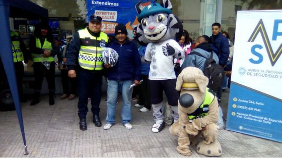 Campaña de concientización vial en el centro de la ciudad