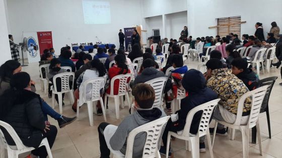 Más de 200 estudiantes fueron concientizados por la Agencia Antidrogas