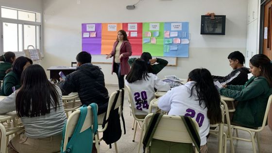 Estudiantes del colegio secundario rural “El Mollar” de Chicoana reflexionaron acerca de los mitos del amor romántico